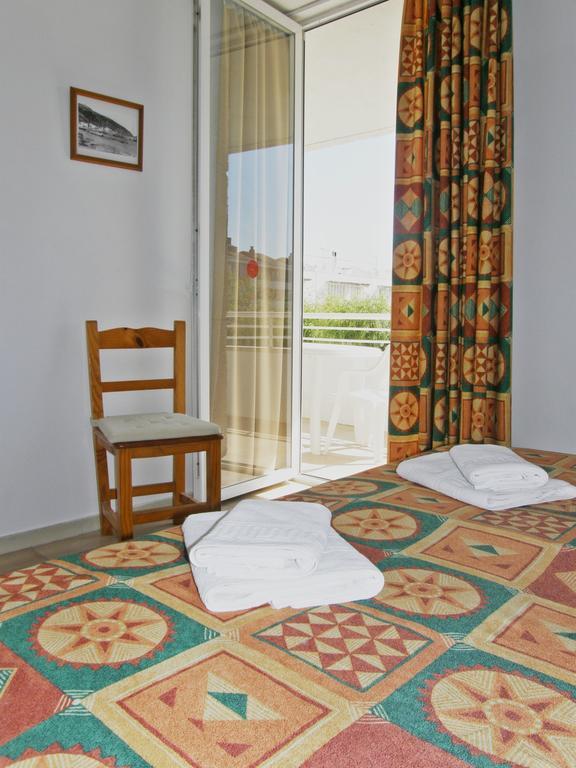 ל'אסטרטיט Apartamentos Miami מראה חיצוני תמונה