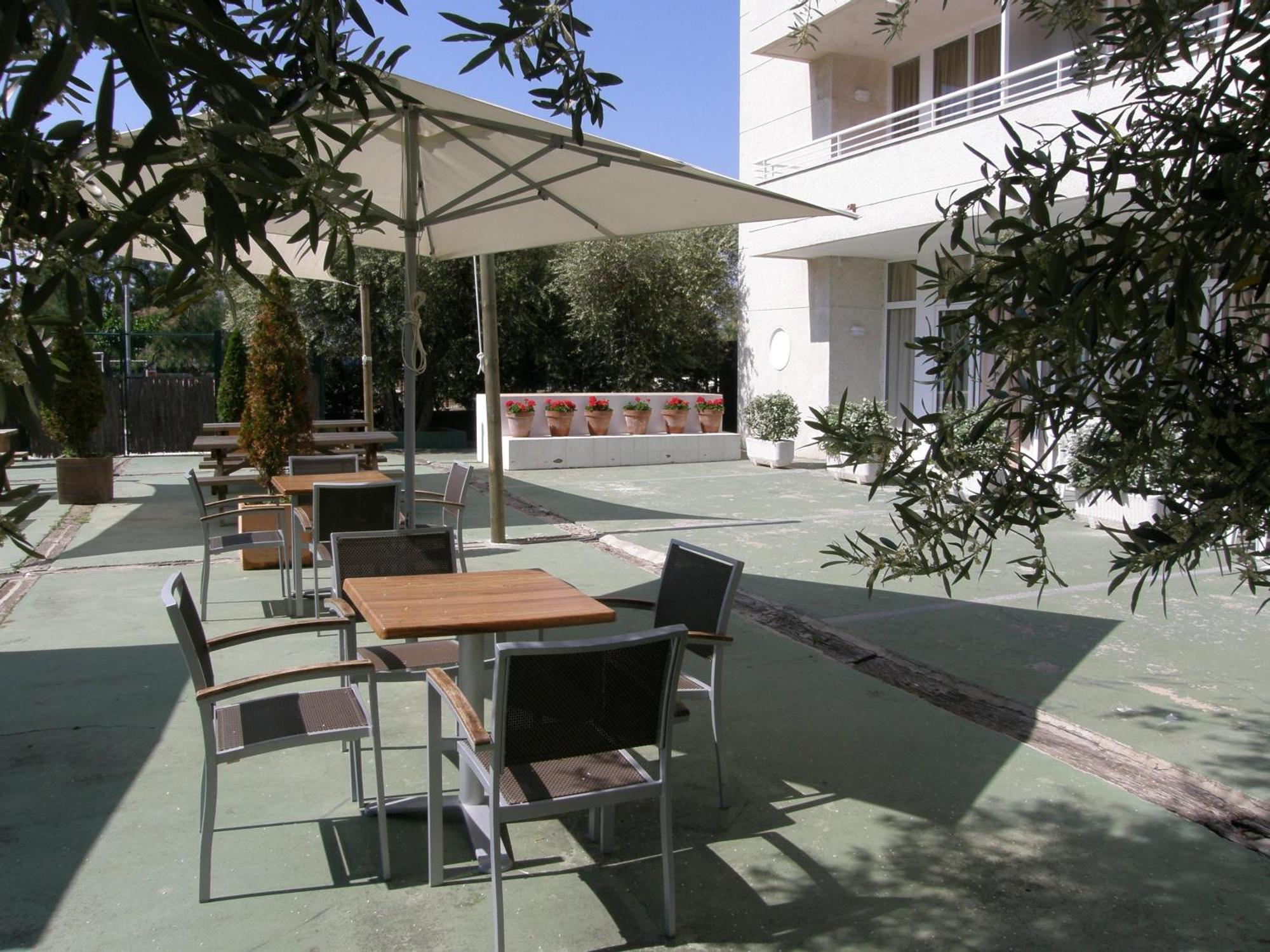 ל'אסטרטיט Apartamentos Miami מראה חיצוני תמונה