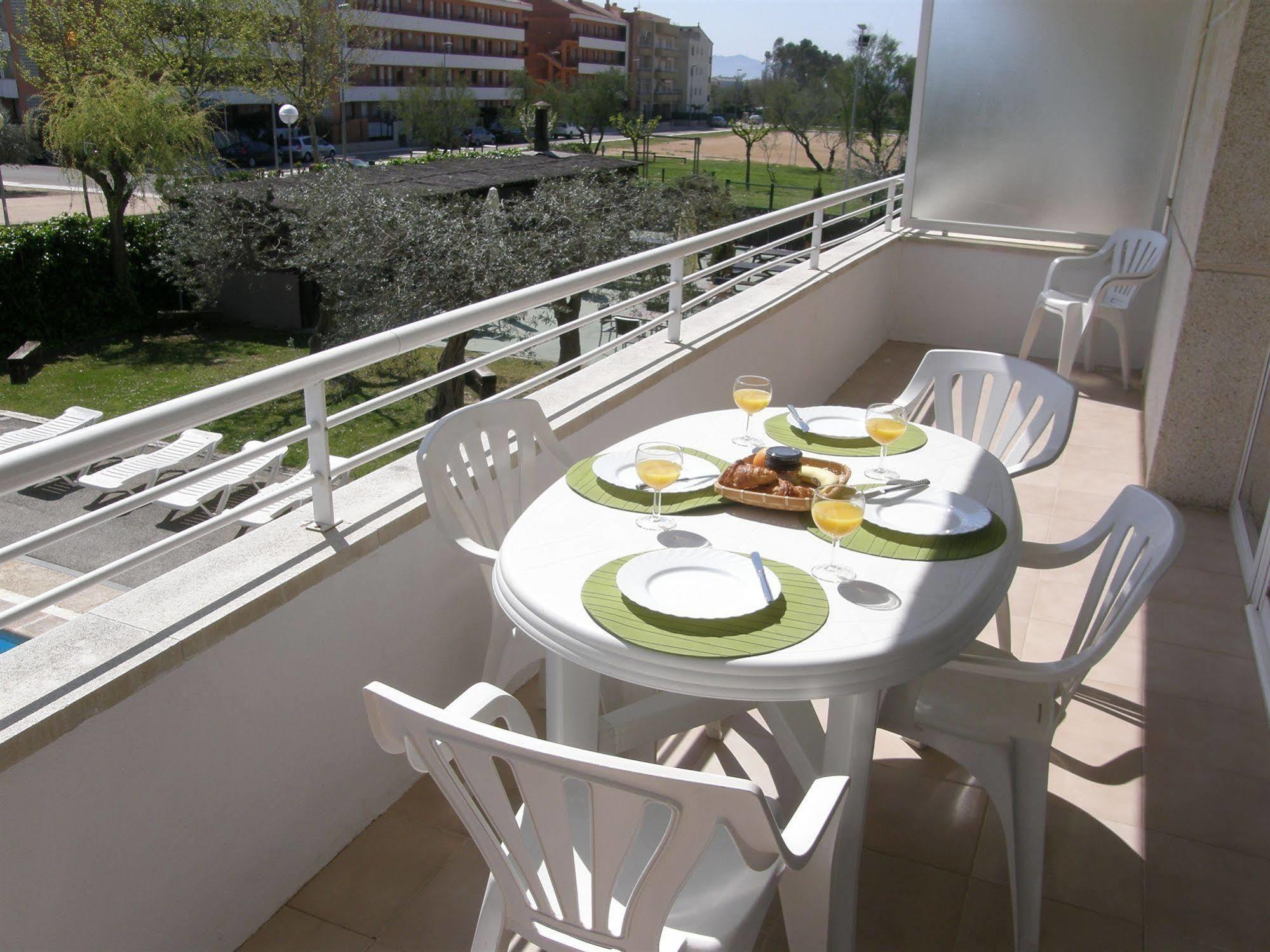 ל'אסטרטיט Apartamentos Miami מראה חיצוני תמונה
