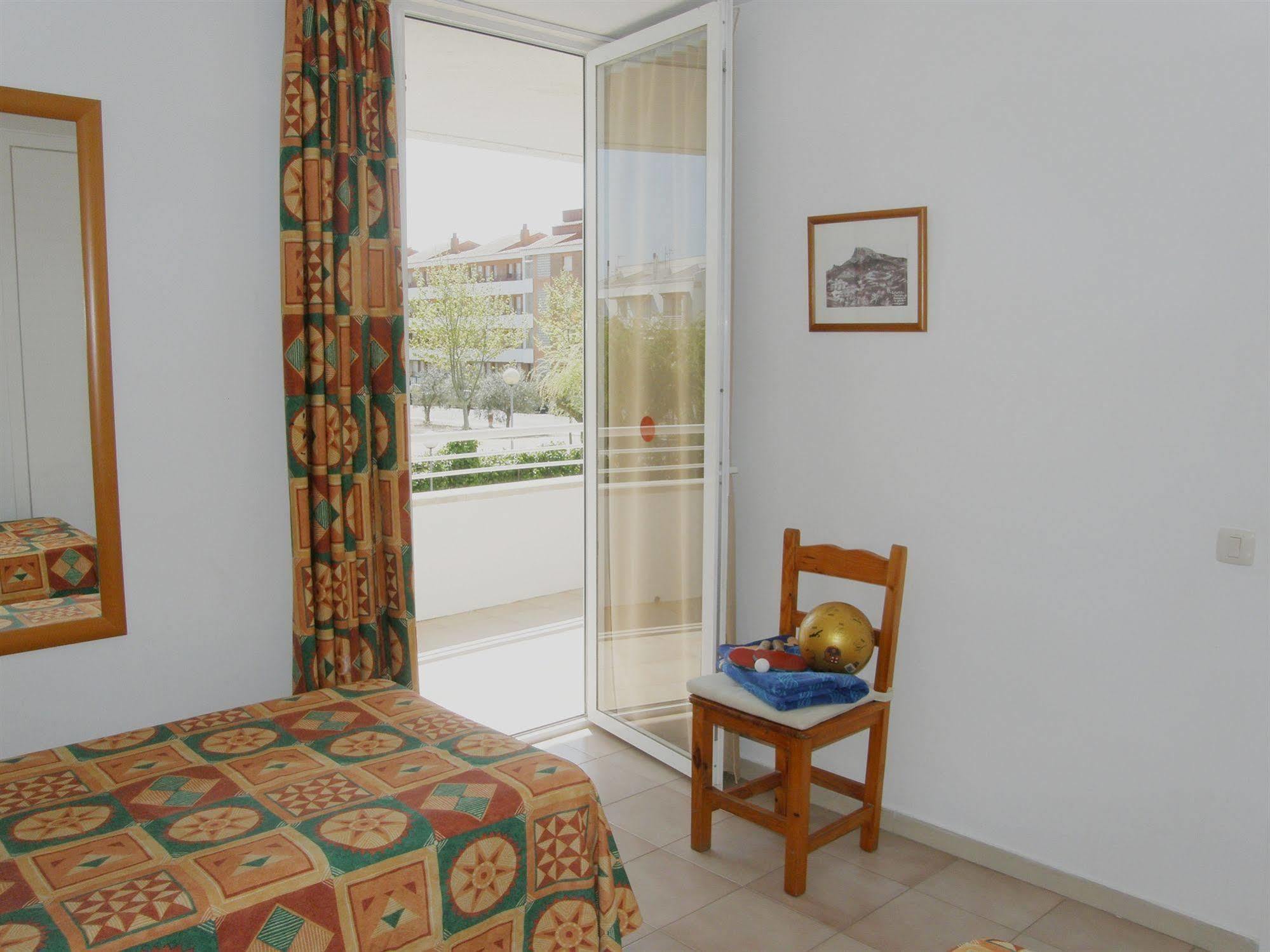 ל'אסטרטיט Apartamentos Miami מראה חיצוני תמונה