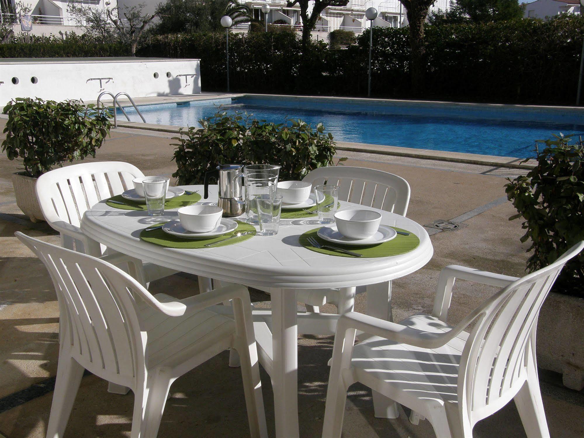ל'אסטרטיט Apartamentos Miami מראה חיצוני תמונה